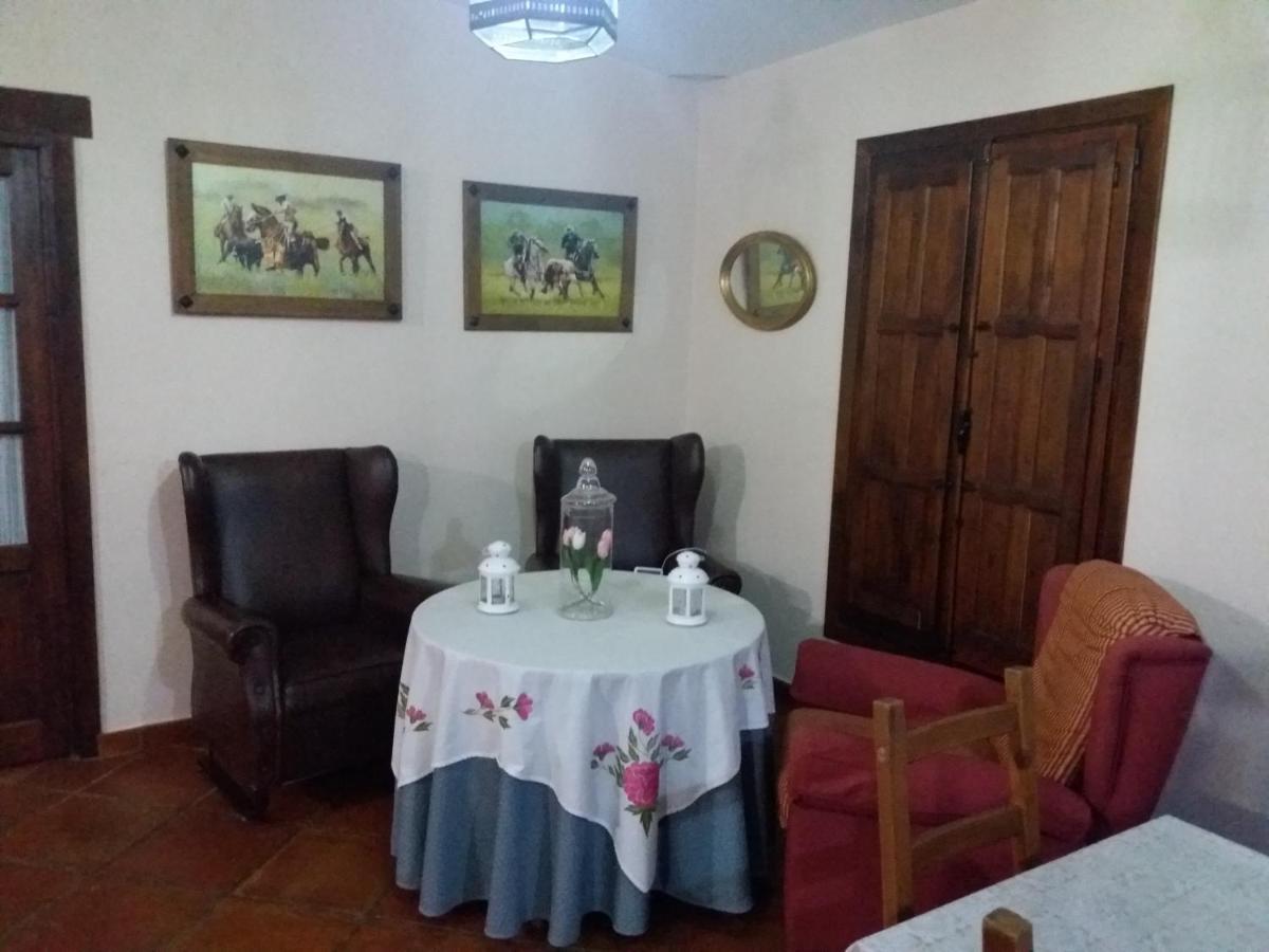 Casa Rural La Noria Лос Паласиос и Вияфранка Екстериор снимка